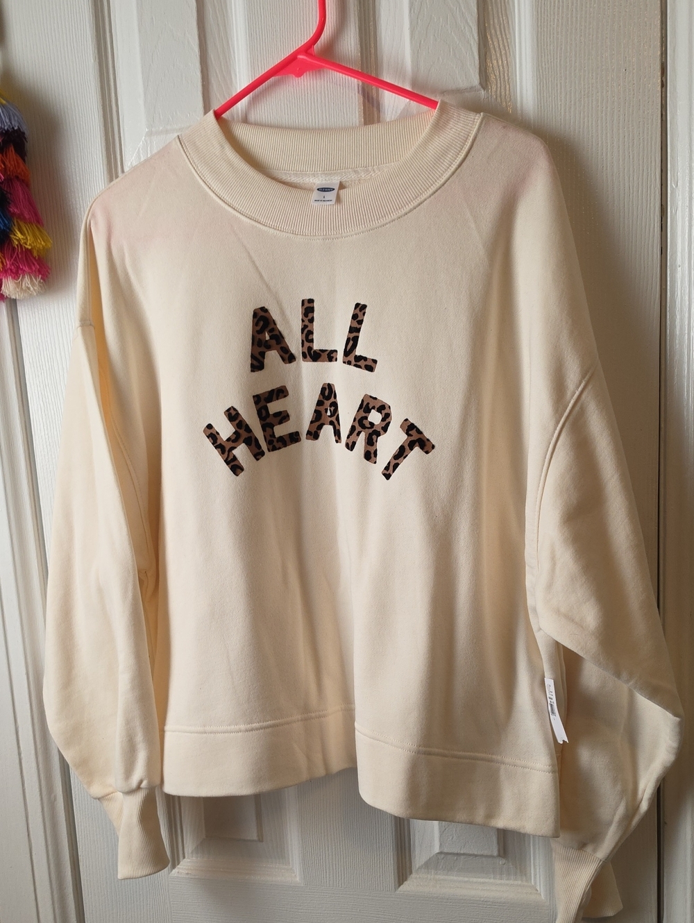 NWT OLD NAVY Women's Cream 'All Heart' Leopard-Print Sweatshirt